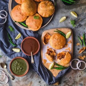 Pyaaz Kachori